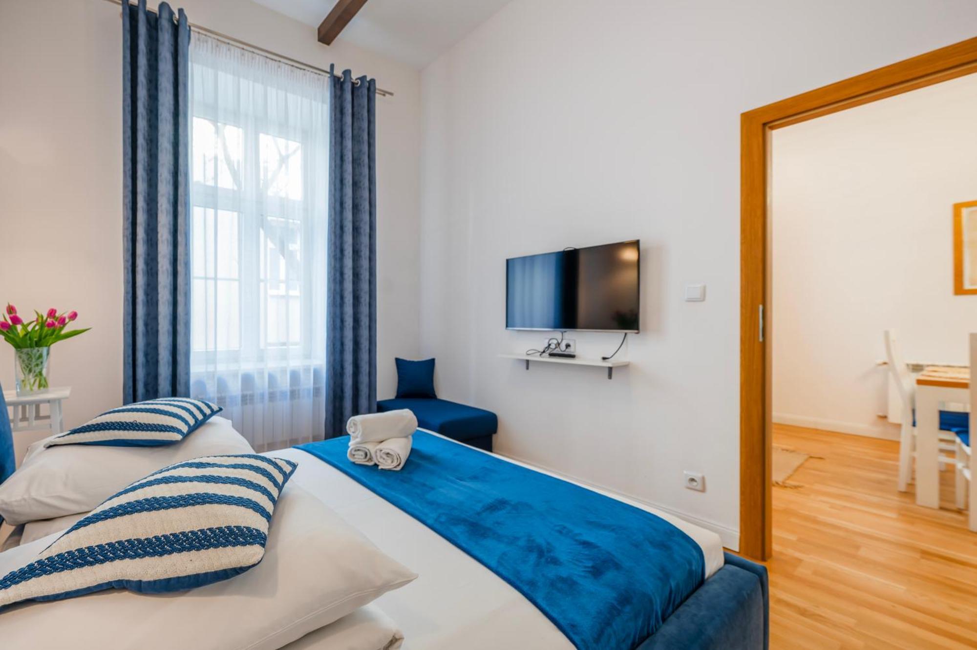 크라쿠프 Wenecja Parking Gratis Moxy Te&Am Cracow 아파트 외부 사진